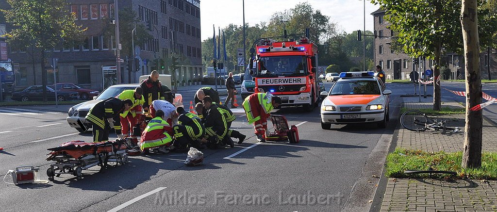 VU PKW Fahrrad Koeln Deutz Opladenerstr P21.JPG